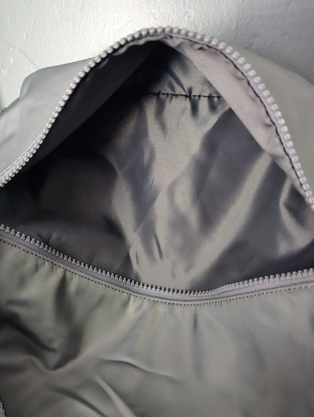 Lululemon Backpack - Picture 7 of 8